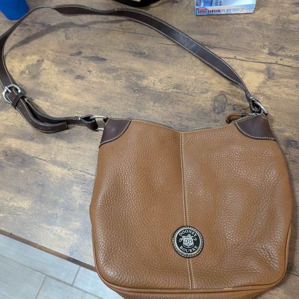 Dooney & Bourke bag